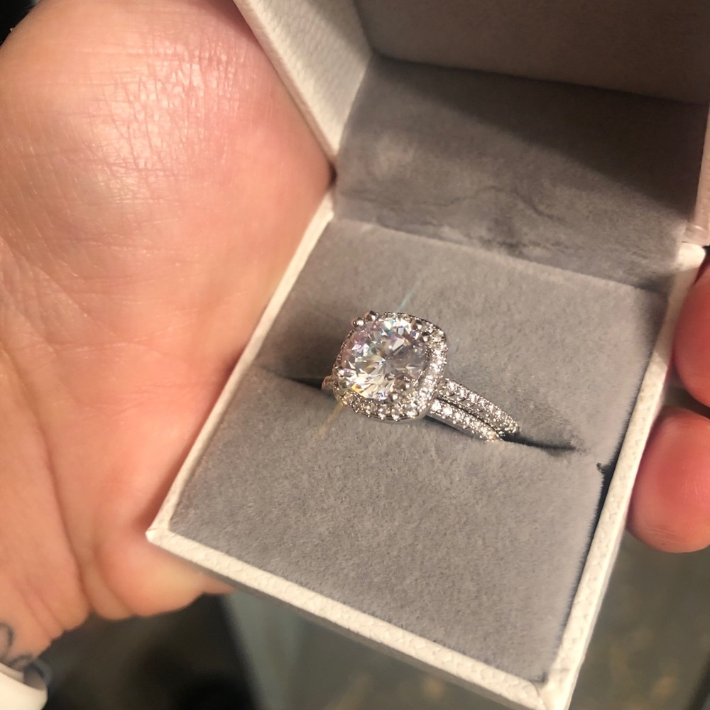 🔥 Cubic zirconia Bridal Ring Set 🔥